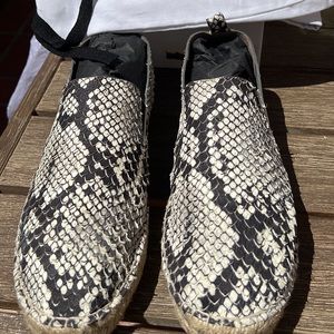 Vince snakeskin espadrilles- Vince slides - Vince shoes - Vince flats